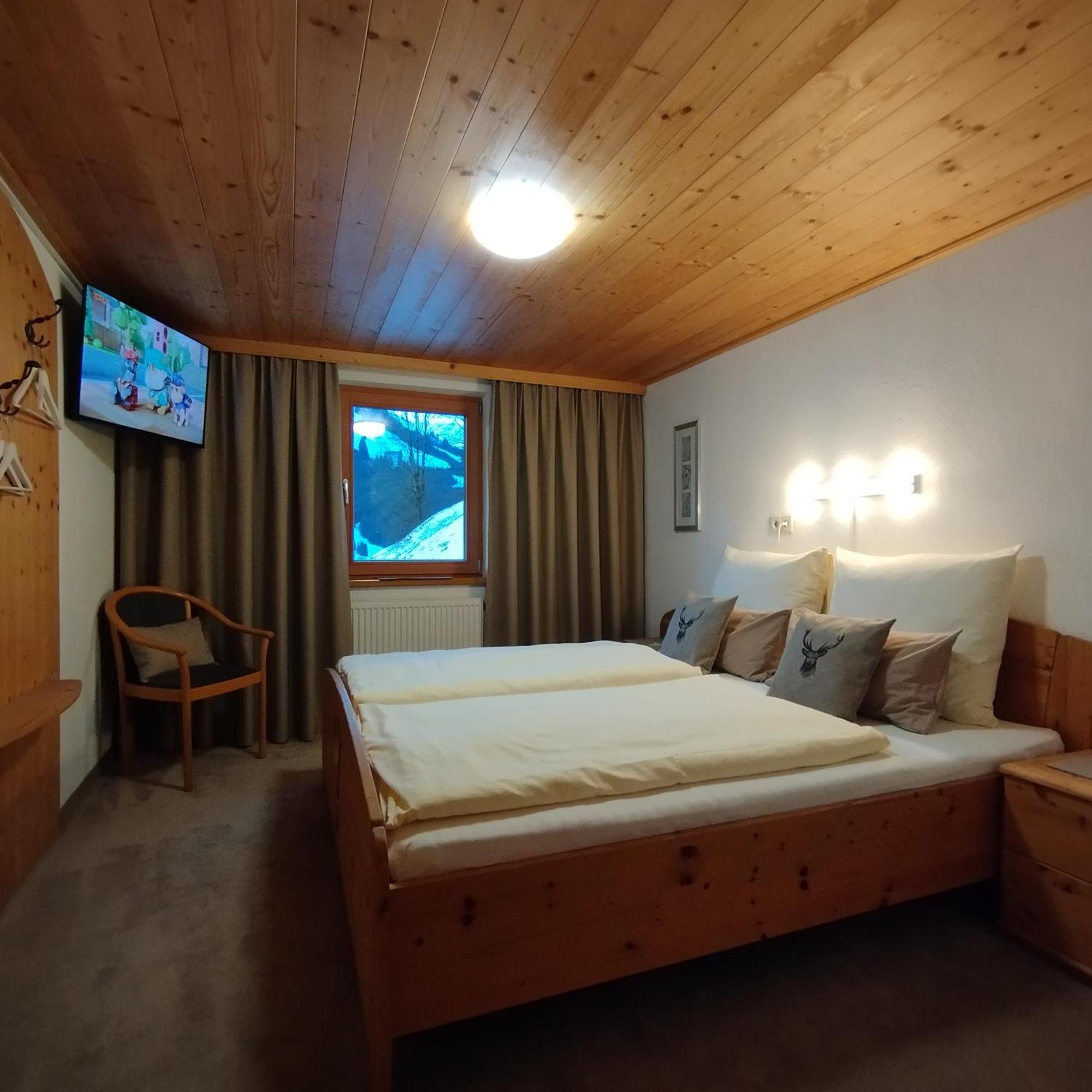 Ferienwohnung Ehrensberger Brixen im Thale Exterior photo